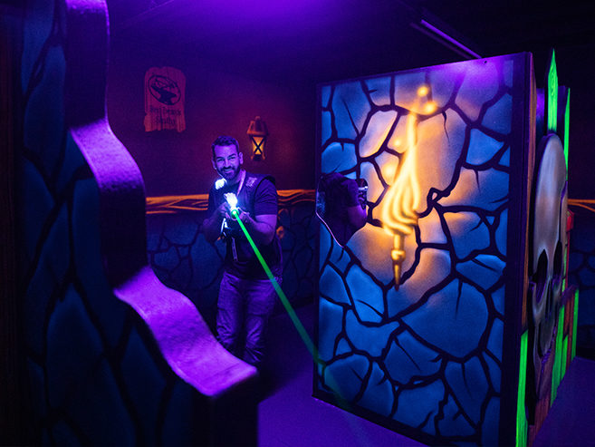 laser tag for four players